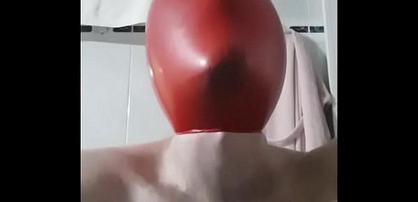  Make a wank breathplaying with a latex balloon on your head and you will explode